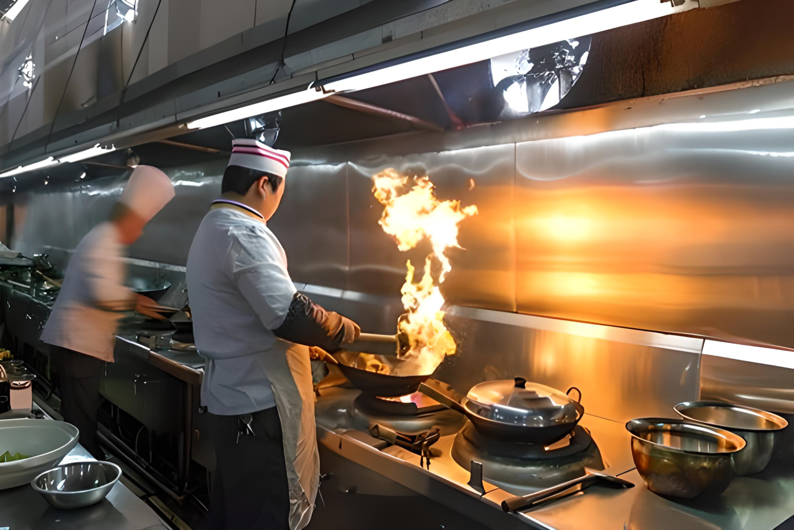 Bếp Á không quạt thổi – “Người cộng sự” bền bỉ & gắn bó với mọi căn bếp truyền thống.